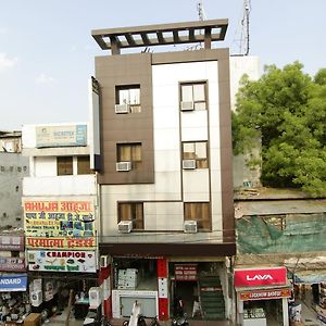 Oyo Flagship 8393 Hotel Park Avenue